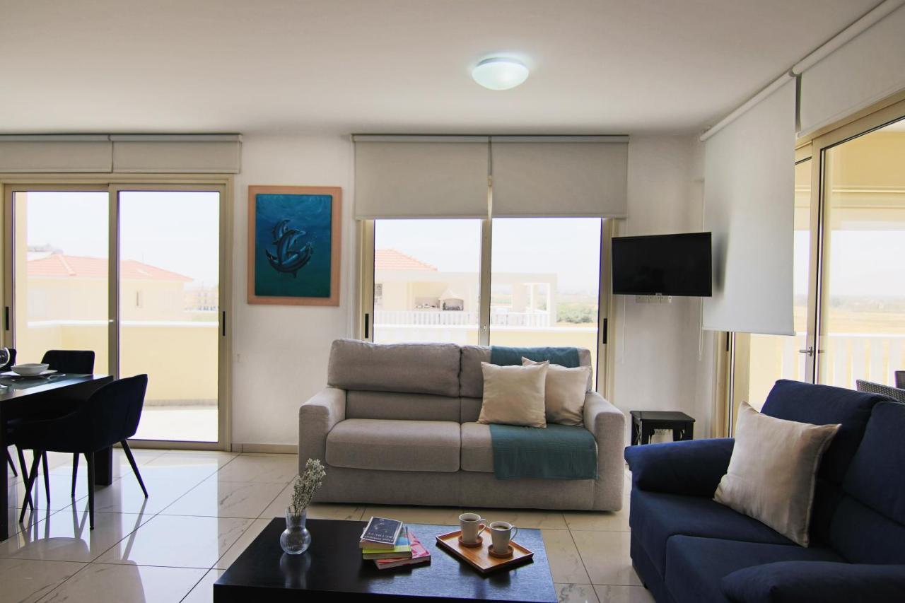 Seaside Luxury Flat Pervolia Apartment ภายนอก รูปภาพ